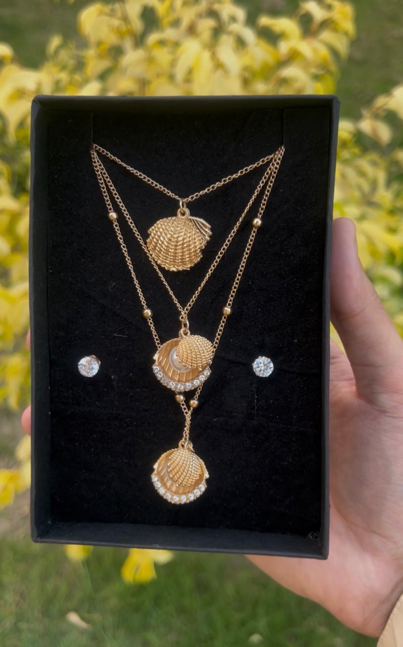 Necklace With Earrings Gift Box